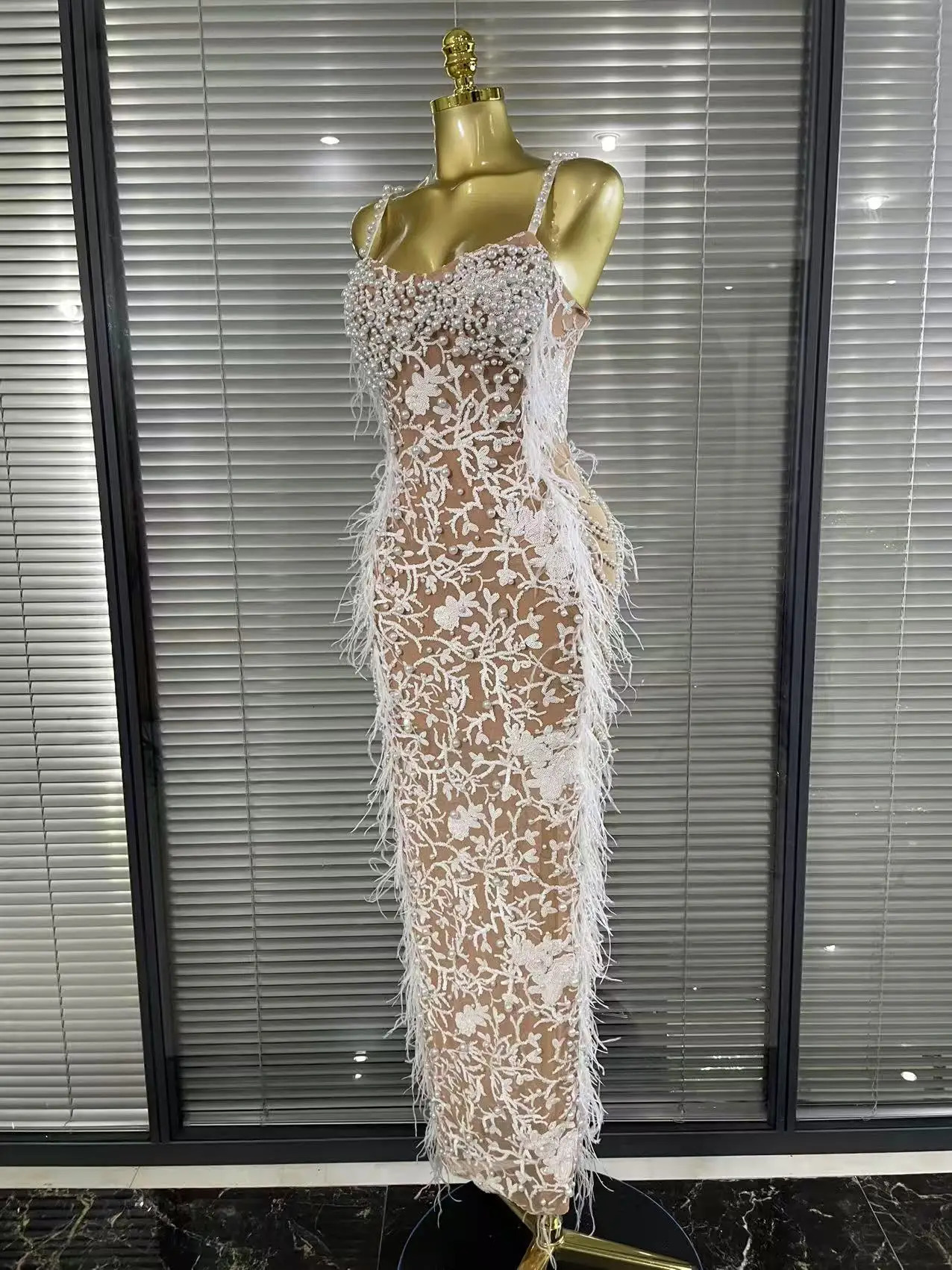 Women Sleeveless Sexy Strap Square Collar Shinning Beading Feathers Bodycon Long Dress Elegant Evening Party Wear 251217