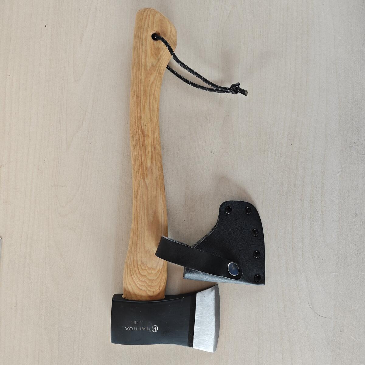 Outdoor Survival Gear Durable 15in Wood-Cutting Camp Axe w/Leather Protective Cover
