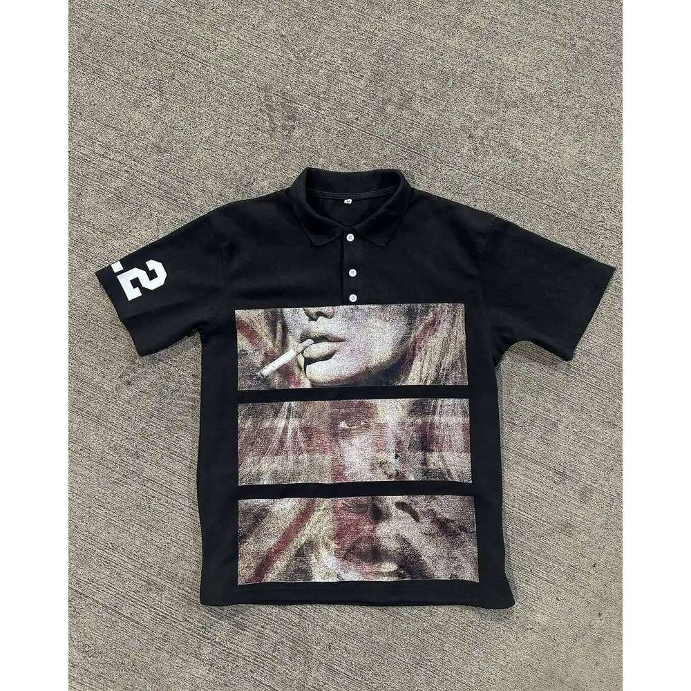 Comic Split-screen Retro Grainy Pattern Printed T-shirt Trend Street Hip-hop Y2K Black Polo Shirt Men Summer New Versatile Tops