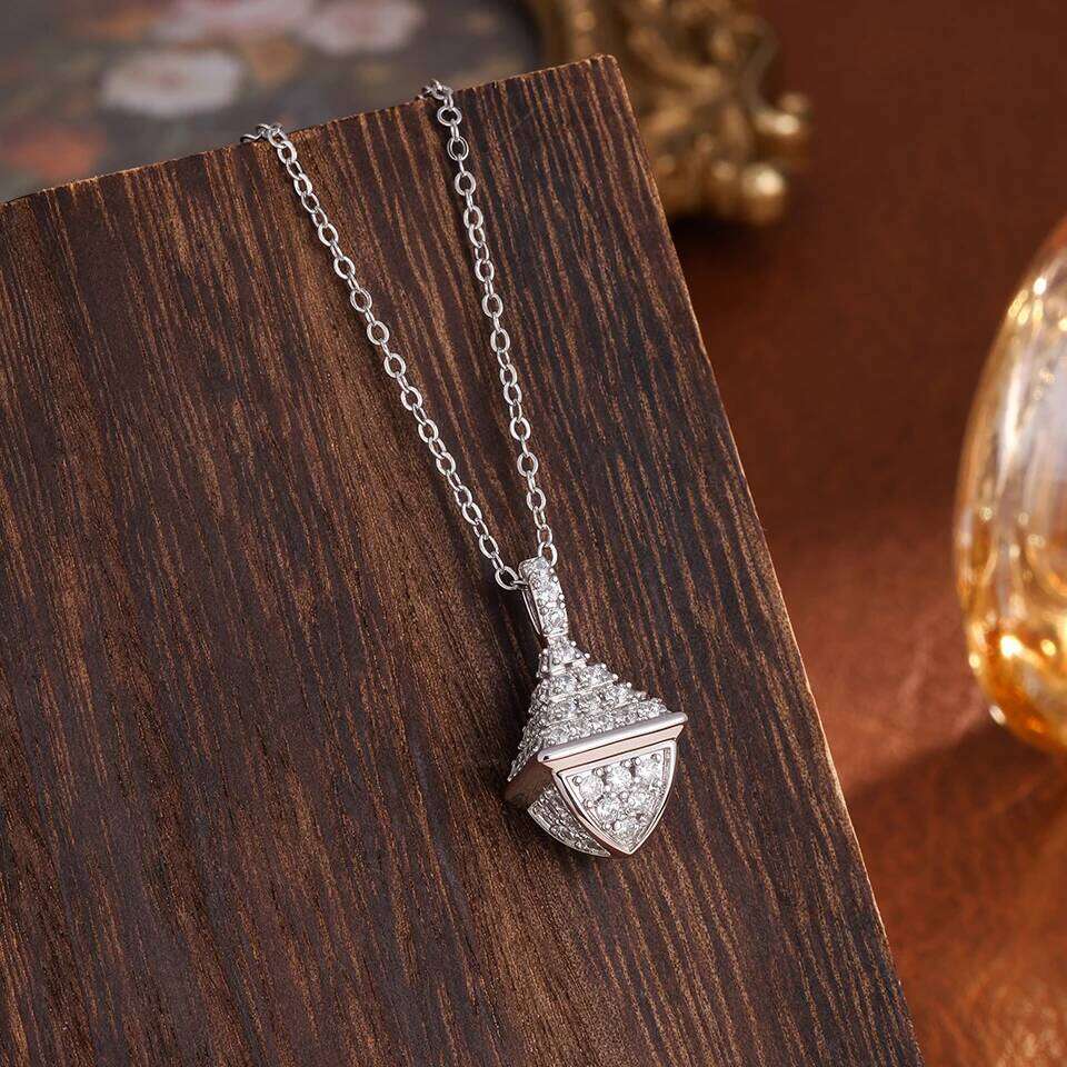 ZAKOL Shiny Micro-inlaid Zirconia Geometric Awl Pendant Necklace for Women Exquisite Fashion Jewelry Gift 2025 New