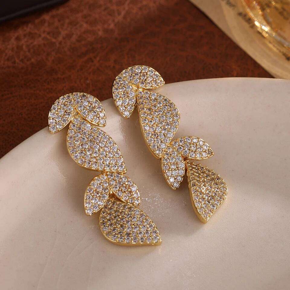 ZAKOL Luxury Micro Paved Cubic Zirconia Long Leaf Drop Earrings for Women Female Wedding Party Accessories Jewelry Gift