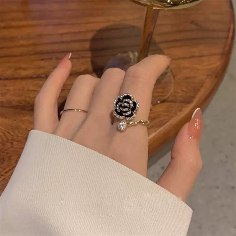 Luxury Brand Designer Jewelry Flower Of Wealth In The World ~ Black Camellia Ring For Women, Ins Style, High-End Luxury, French Chic, Gentle Temperame
