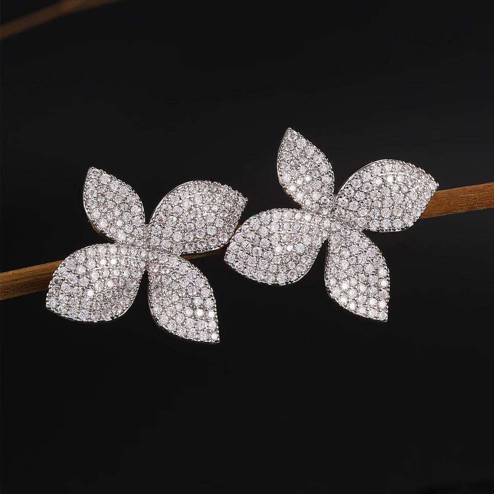 ZAKOL Original Design Shiny Cubic Zirconia Leaf Flower Earrings for Women Gorgeous Buling CZ Wedding Party Jewelry