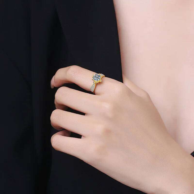 1ct D Color Moissanite Engagement Ring for Women 925 Sterling Silver Gold Plated Solitaire Rings Wholesale 8d8