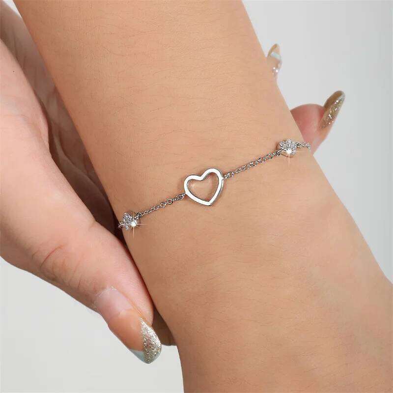 Simple Fashion Hollow Heart Charm Bracelet White Rose Gold Color Link Chain Bracelets Exquisite Party Jewelry 2023 New
