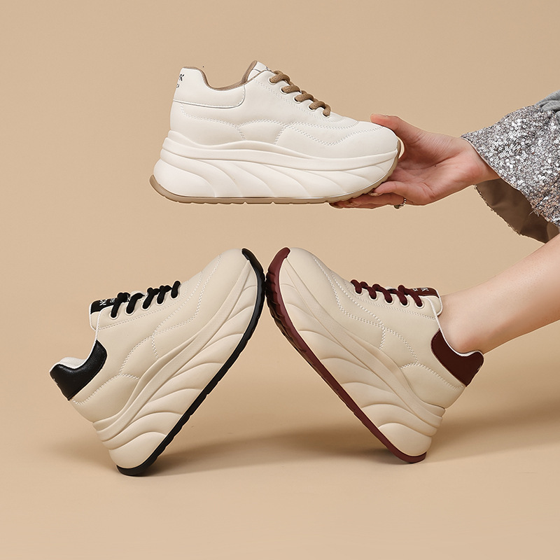 2025 Designer Fashion New Women's Multi functional Height increasing Soft soled Sports and Leisure Flat Shoes