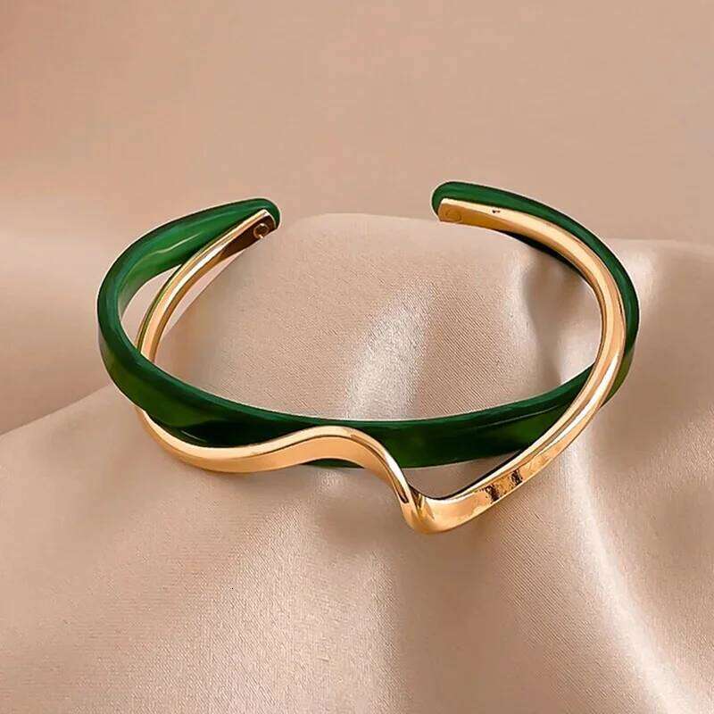 Korea Light Luxury White Shellfis Board Bracelet Bend Metallic Texture Bracelets Set For Women Fashion Jewelry Gifts Wholesale