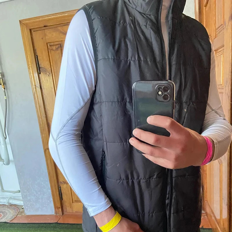 Men Vest Winter Jacket Casual Coat Warm Sleeveless Jackets Fashion Male CottonPadded Windproof Outdoor Climbing Outwear 251225