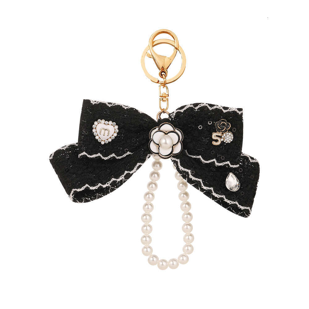 Camellia Pearl Chain Keychain Designer Bow Keyring Bag Decoration Pendant