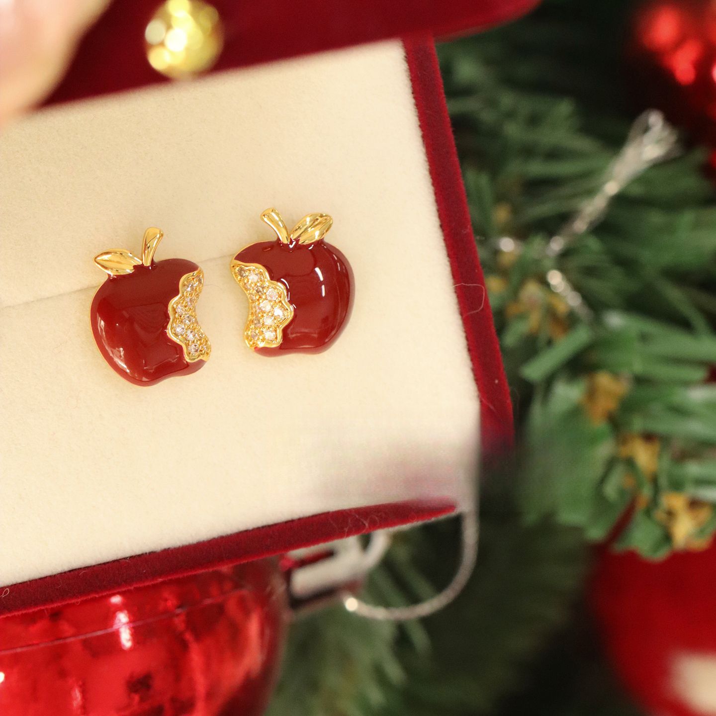 Silver Needle Dripping Oil Zircon Apple Earrings for Casual, Simple, Versatile Daily Earrings with a Design Sense of Niche Earrings for Women