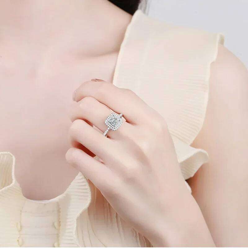 18K gold inlaid diamond women's 1 Ct princess PT950 platinum moissanite ring, luxurious light luxury ring 8e0