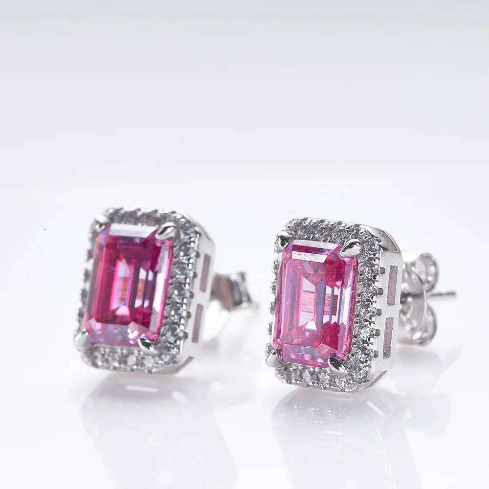 Classic Design 1 Carat Moissanite Stud Earrings Female S925 Silver emerald Shape Fine Jewelry for Party Anniversary 301