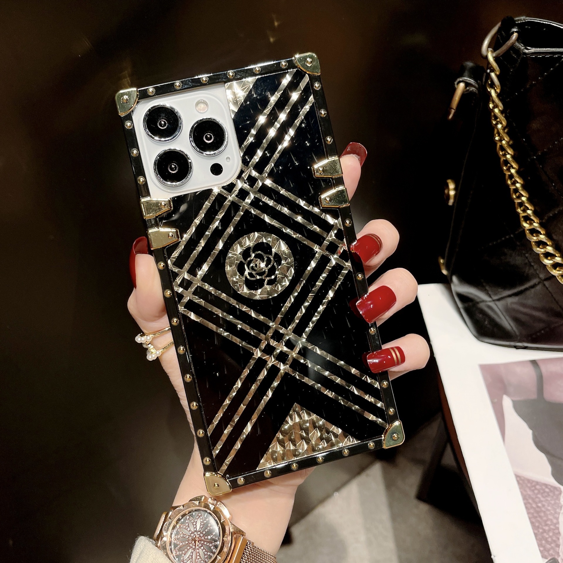 Trendy Brand Compatible with iPhone 16 Pro New Style Phantom Flower Phone Samsung S25U Square Shockproof Case