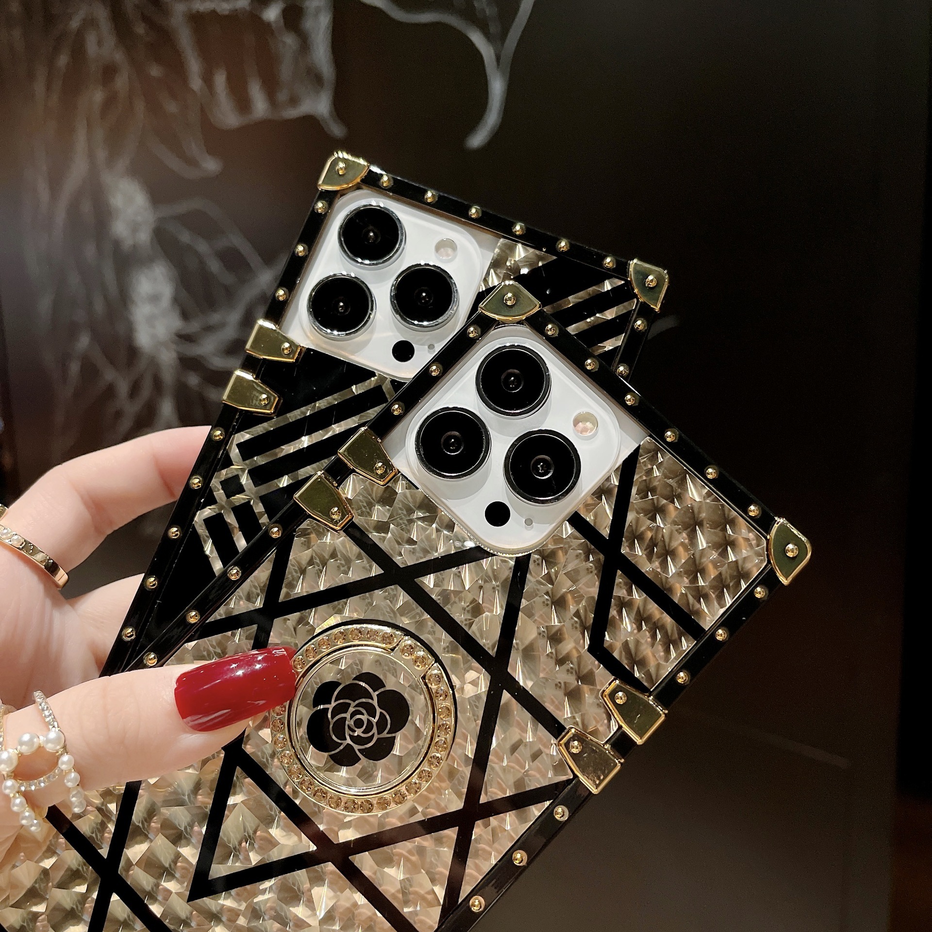 Trendy Brand Compatible with iPhone 16 Pro New Style Phantom Flower Phone Samsung S25U Square Shockproof Case