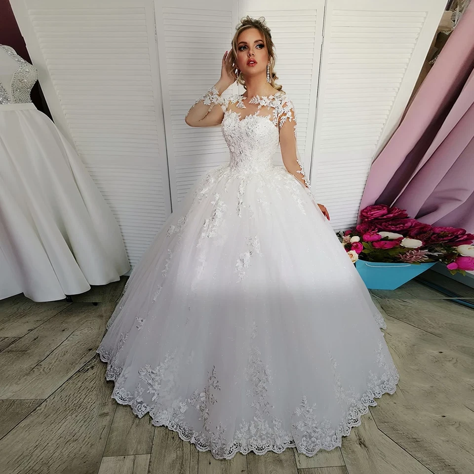 Elegant Ball Gown Wedding Dresses Long Sleeves Lace Appliques Floor Length Ivory Tulle Bridal Gowns Custom Made Plus Size Bride Dress