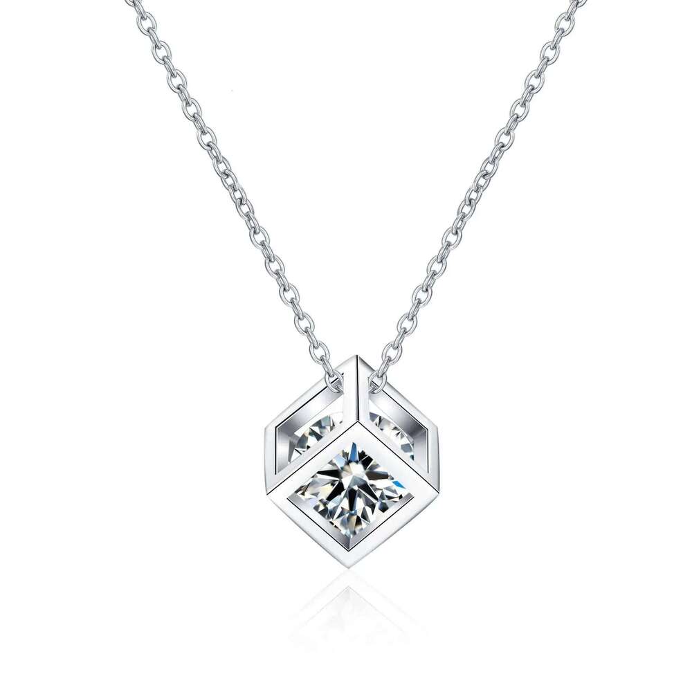 18K gold inlaid diamond necklace, D-color moissanite PT950 platinum collarbone chain, a simple gift for girlfriend 8f7