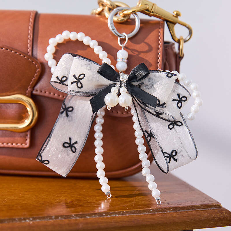 Pearl-Stringed Camellia Key Chain Metal Women's Pendant Keychain