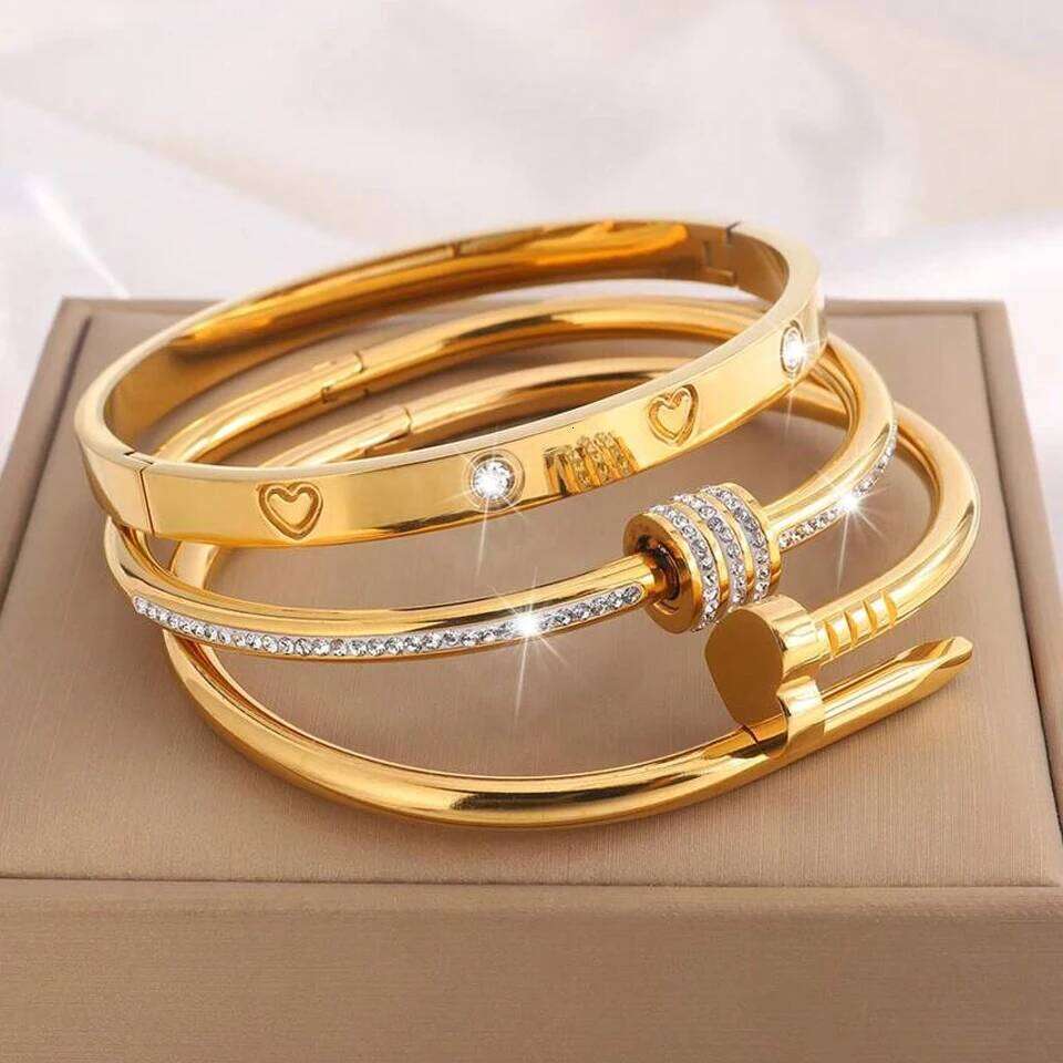 ZAKOL 3pcs Classic Stainless Steel Bracelet Set Buling Rhinestone Inlay Heart-shaped Waterproof Stacked Jewelry Christmas Gift