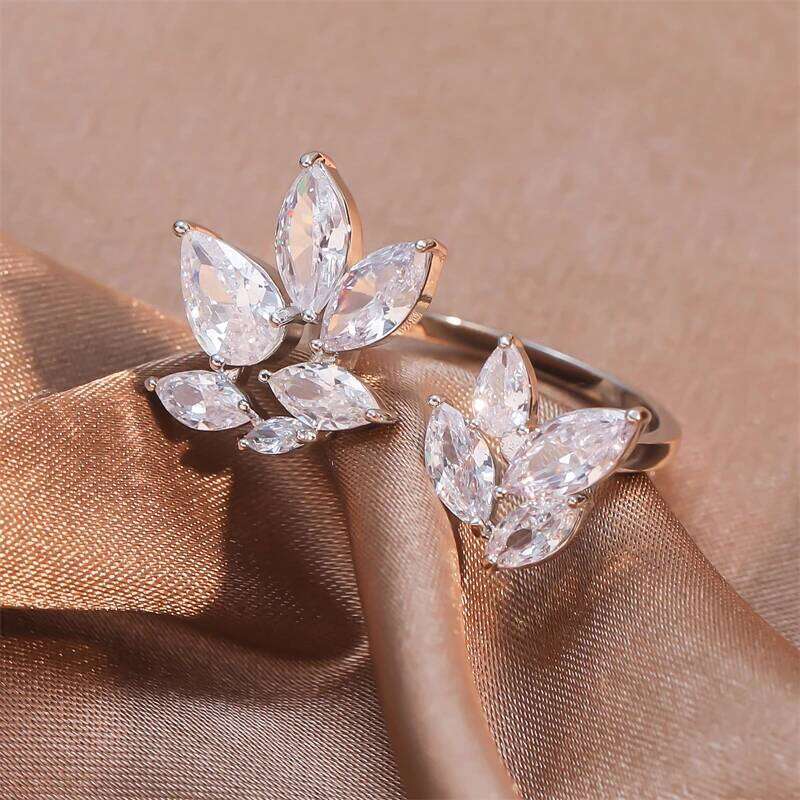 ZAKOL Shiny Cubic Leaf Flower Open Rings for Women Fashion Clear Marquise Zircon Crystal Finger Ring Party Jewelry