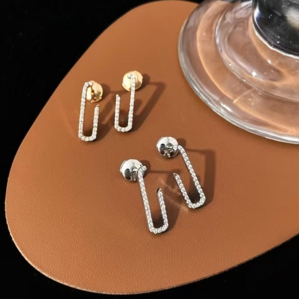 classic designer fashion diamondencrusted square stud earrings womens luxury jewelry daily wear accessory gift for giving business party H260202