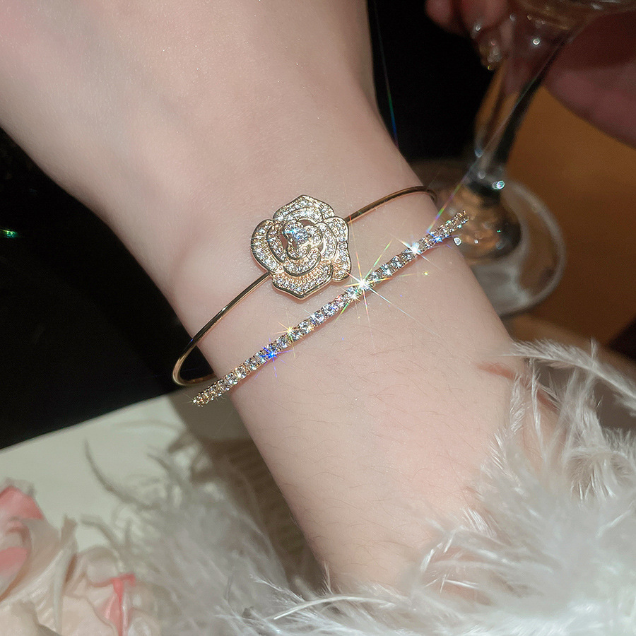 European and American Zircon Flower Double-layer Open Exquisite Elegant Light Luxury High-end Bracelet Design Sense Niche Jewelry