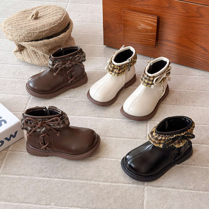Ins British Style Martin 2025 Autumn Winter New Korean Version Girls Lace Trim Princess Soft Sole Short Boots