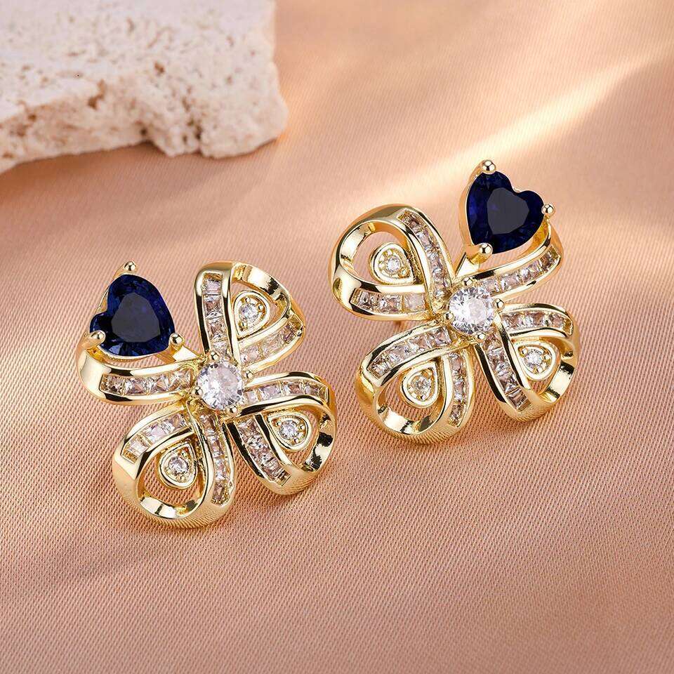 ZAKOL Classic Luxury Full Crystal CZ Four-leaf Clover Stud Earrings for Women Heart Zirconia Women's Wedding Party Jewelry