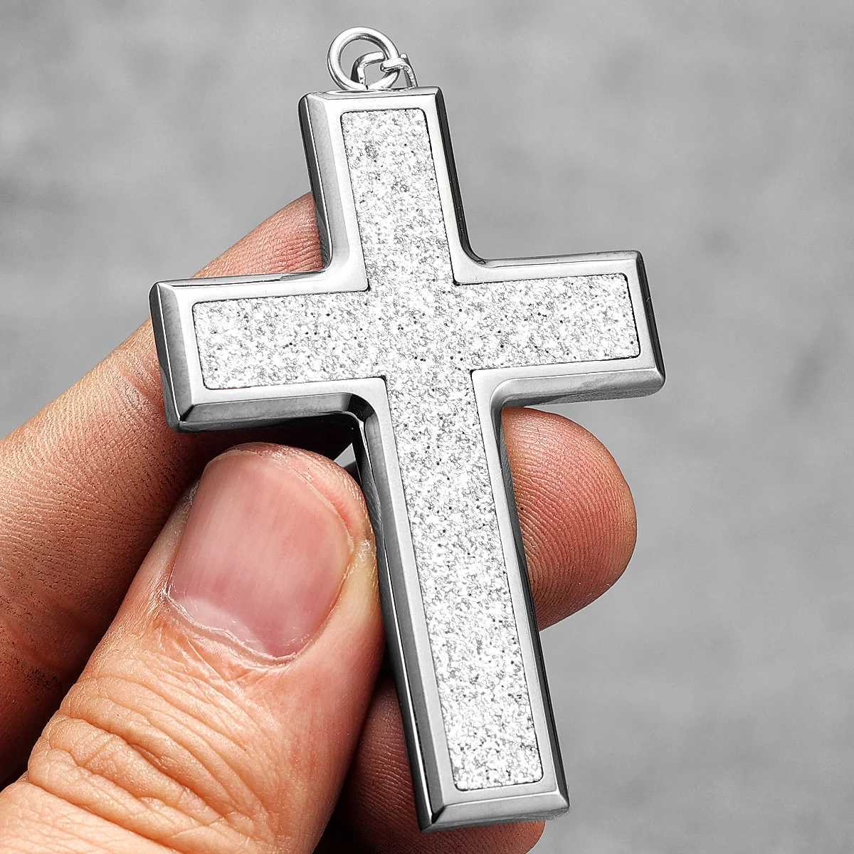 Simple Luxury Shining Cross Stainless Steel Men Women Necklaces Pendants Chain Punk Trendy Jewelry Creativity Gift Wholesale Y251227