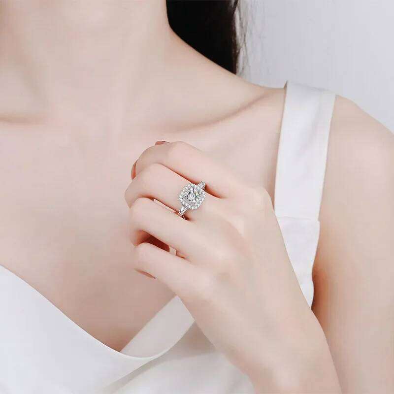 18K gold inlaid diamond women's 2-Ct moissanite Pt950 platinum light luxury style jewelry ring 421