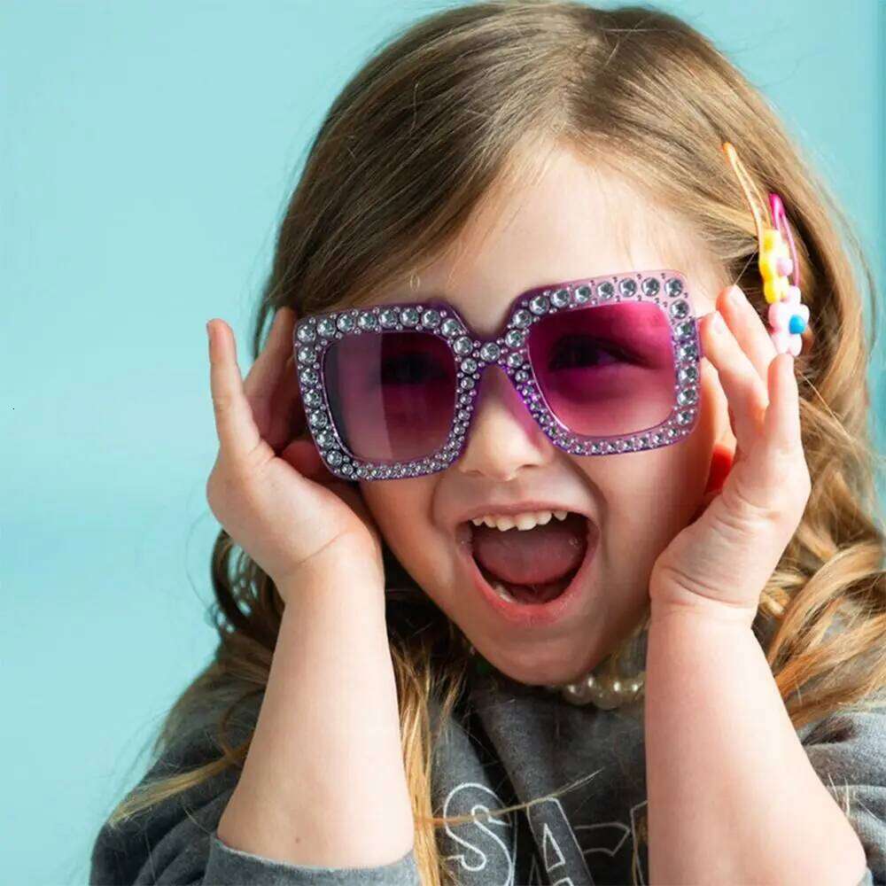 Kids Fashion Sunglasses Square Glitter Children Sun Glasses Boy Girl Stylish Diamond Goggles Baby Shades Party Eyewear Uv400 Z260305