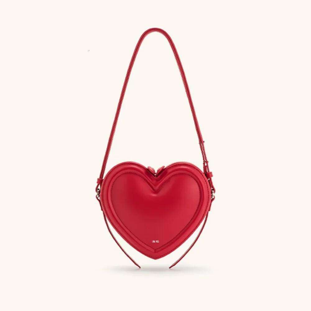 Fashion Heart-Shaped Niche Design Sweet Cool Heart Bag Single Shoulder Crossbody For Women Sac Femme 2025 New