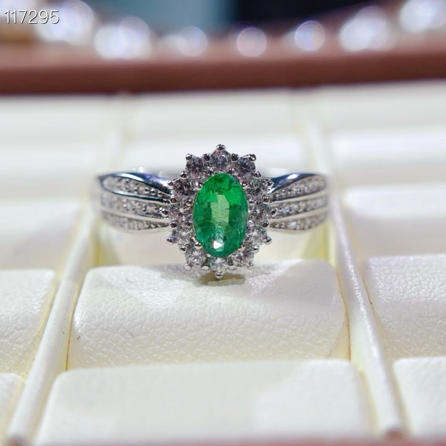 Classic engagement ring for women natural emerald ring with certificate 4mm*6mm 0.4ct Colombian emerald jewelry