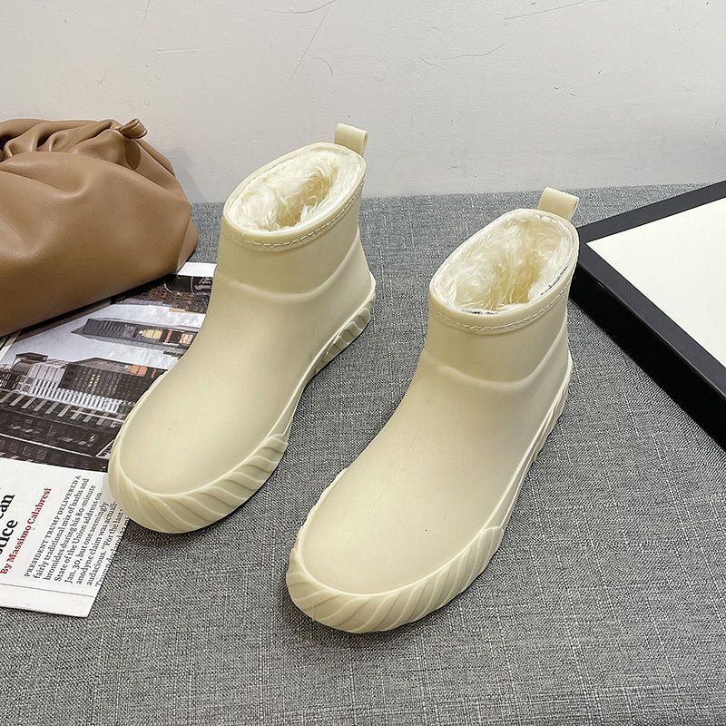 New winter cold resistant and warm rain boots for women, with thick wool lining and waterproof shoes, short tube rain boots, and snow boots