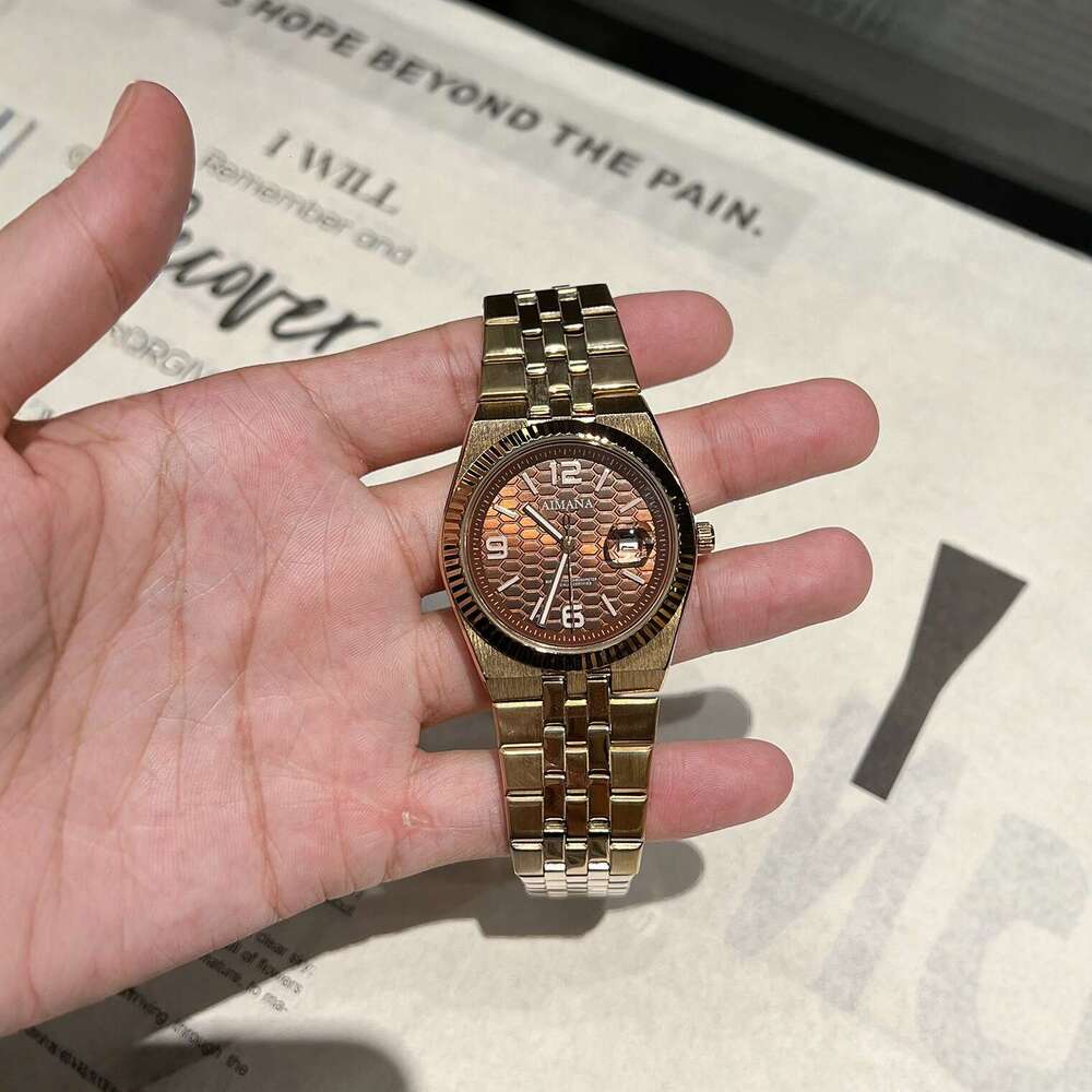 2026 New Style Brand Watch Honeycomb Dial Luminous Ultra-Thin Design Wristwatch