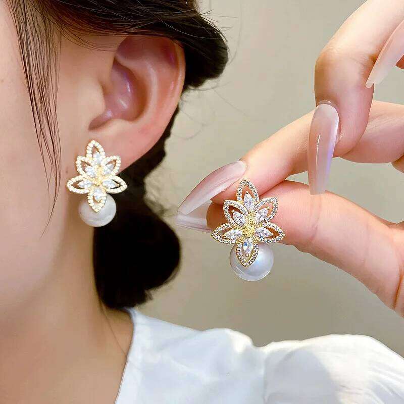 ZAKOL Temperament Imitation Pearl Flower Stud Earrings Elegant Leaf Marquise Zirconia Wedding Party Jewelry for Women