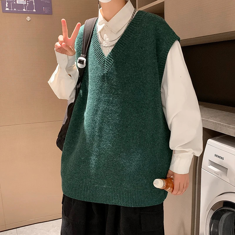 Hong Kong style loose 2025 autumn and winter mens vest knitted sweater for outerwear trendy camisole college Vneck 251225
