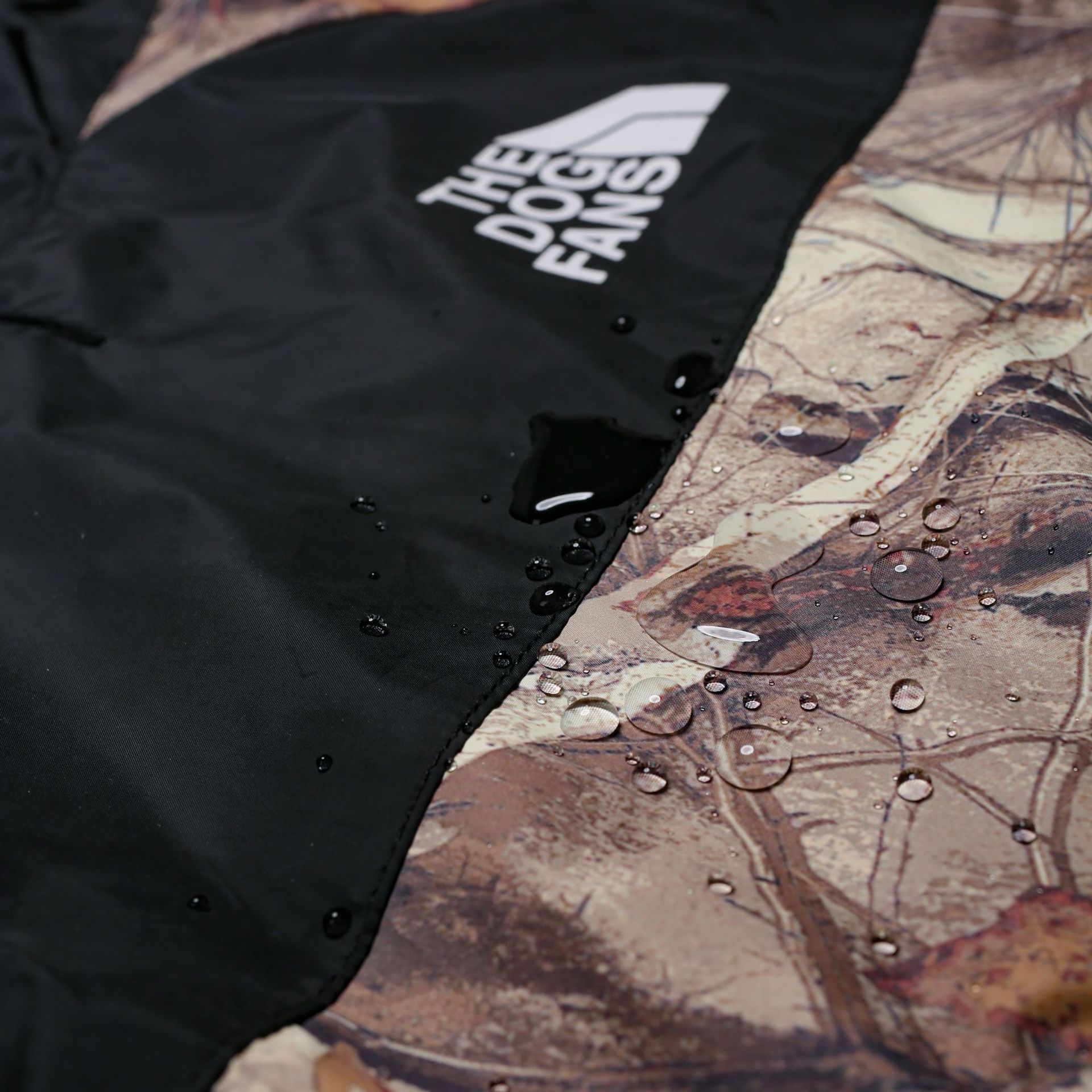 Dog Raincoats Outdoor Jacket, Waterproof and Windproof, Warm and Breathable, Fashion Trend Dog Clothes with Leash Hole for Small, Medium and Large Dog