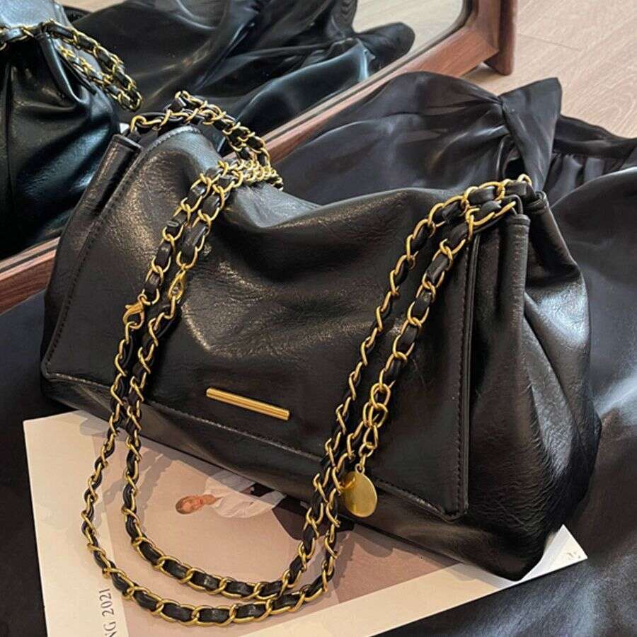 Trendy Retro-Inspired Womans Shoulder & Crossbody Bag Spacious Design w/ Sleek Chain Accents