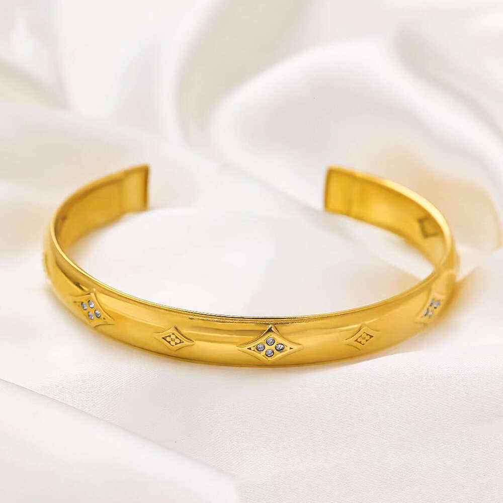 European and American Retro Fashion Titanium Steel Diamond Pattern Inlaid Zircon Adjustable Open Bracelet 18K Gold Plated Elegant Versatile Jewelry