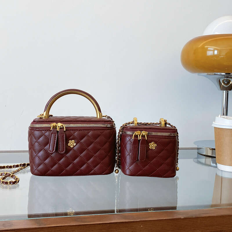 Fashionable Korean Aesthetic Small Handbag Chic & Cozy Versatile Cross Body Pouch For Any Occasion