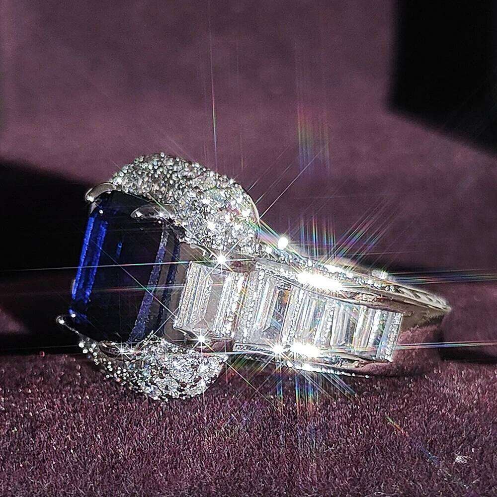 Moonso Luxury Blue Color Rectangle Engagement Ring for Women Anniversary Gift Jewelry Wholesale Free Shipping Items R8015