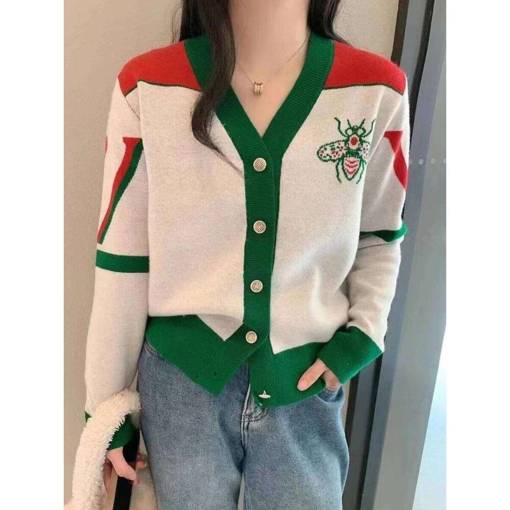 Luxury Brand Design Long Sleeves V-Neck Cardigan Sweater For Women Knitwears Outfits Tops Coat Outerwears Clothing
