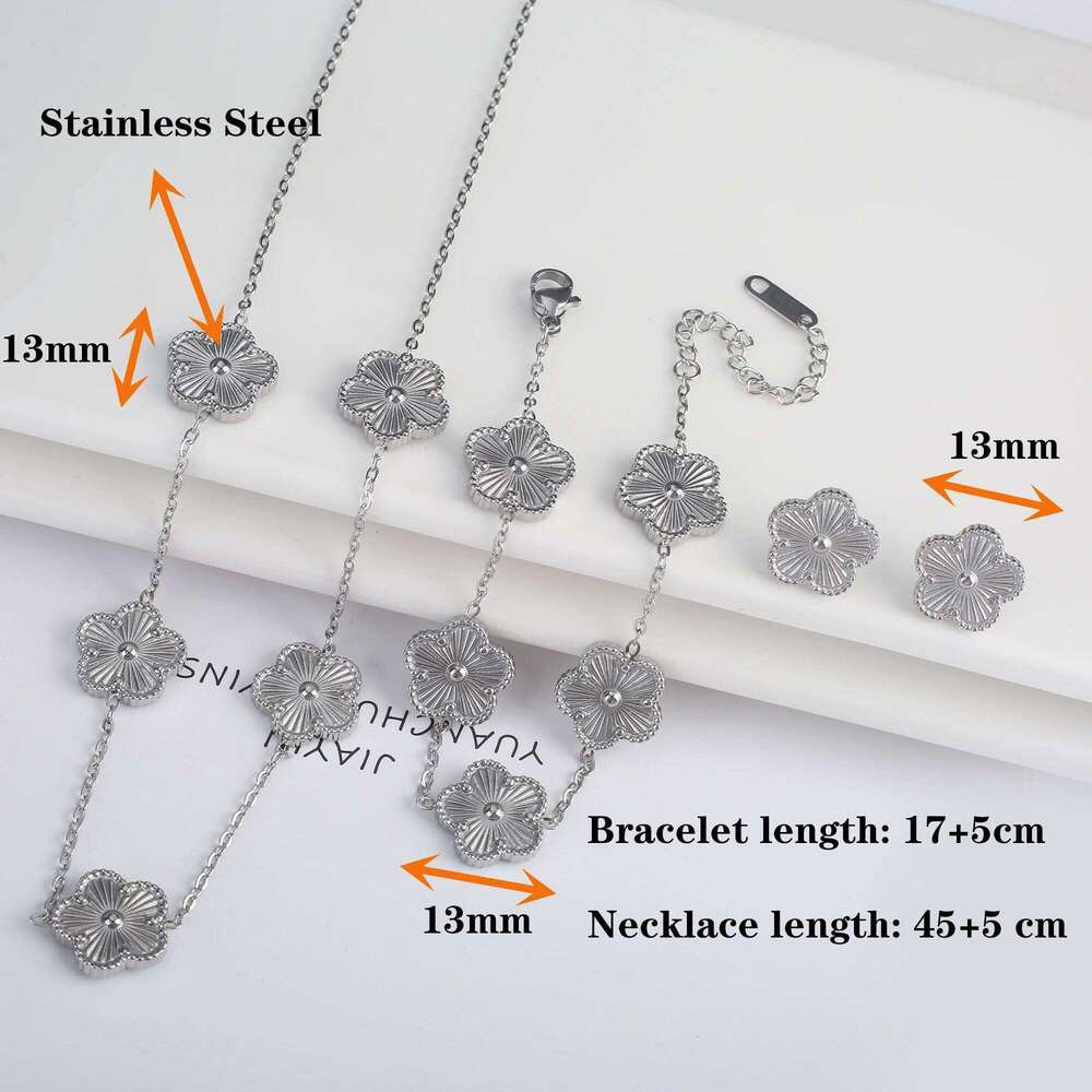 Hot Sale Stainless Steel Laser Five Leaf Flower Petal Adjustable Clover Bracelet Classic for Woman Girl Brand Jewelry Party Gift 25H1229