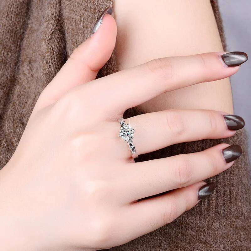 White Gold Plated 1CT/2CT D Color Moissanite Rings for Women Round Lab Diamond Wedding Band Pure S925 Silver Original Certified 1b2