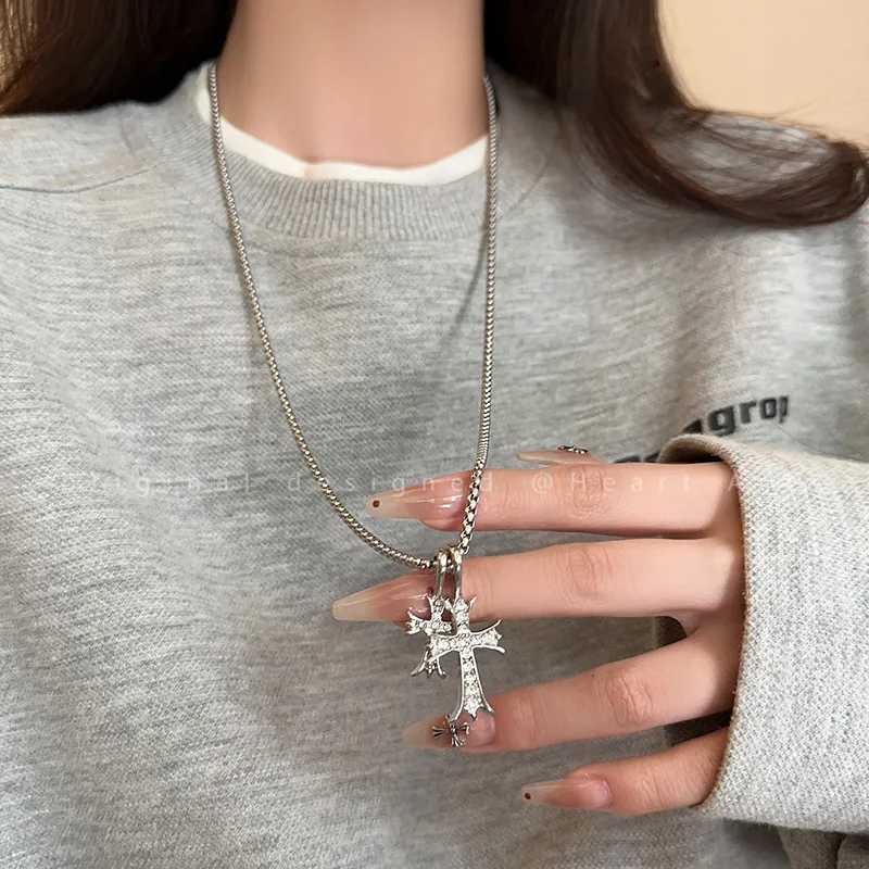 Elegant Womens Cross Pendant Alloy with Electroplating Long Snake Chain Design Hip-Hop Jewelry for Daily WearBest Gift Idea Y251227