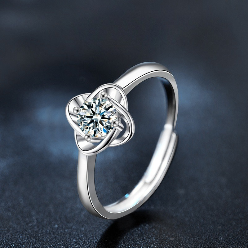 Exquisite Moissanite Inlaid Four Leaf Clover Ring Niche And Luxurious Design Adjustable Ring With Movable Mouth High Quality And Versatile Gift