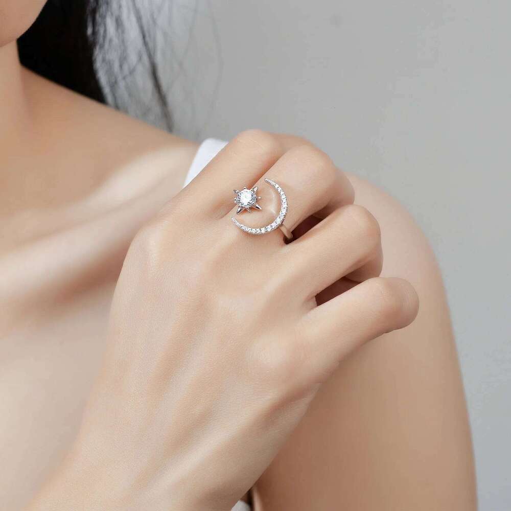 18K gold moissanite PT950 platinum ladies little fragrance princess crown star moon ring c3c