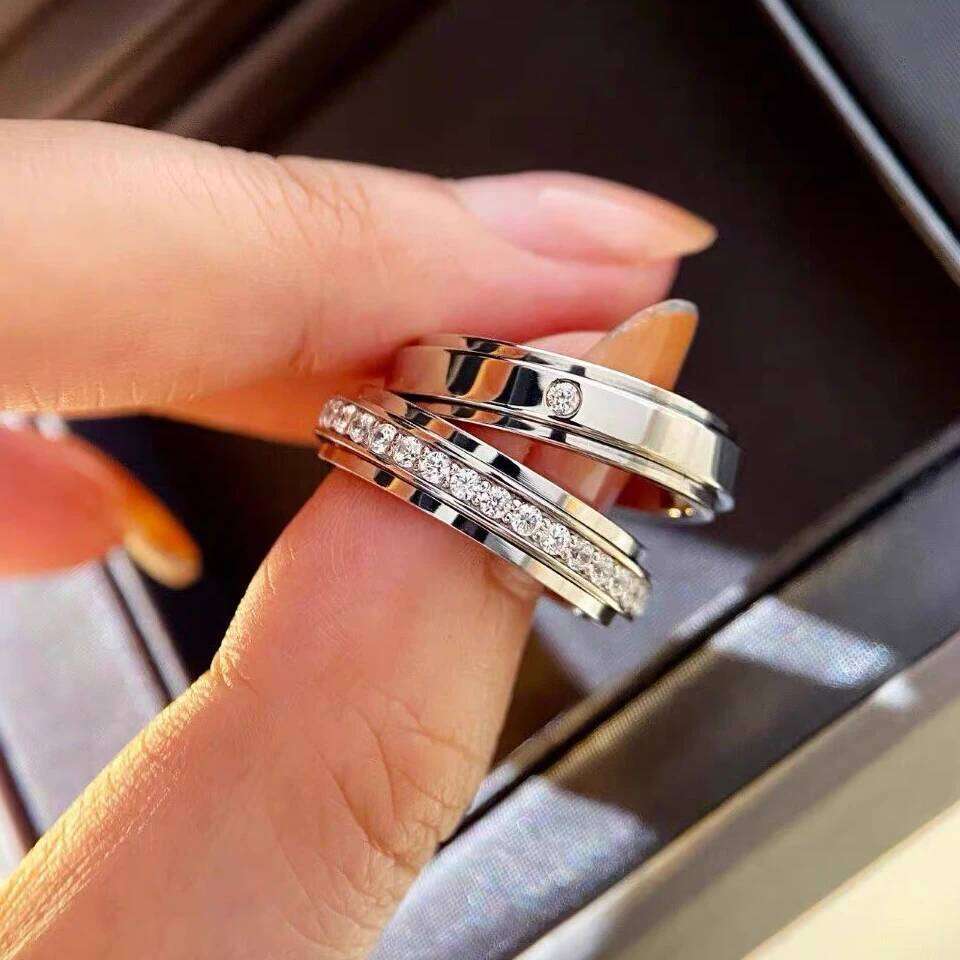 ZAKOL Single Row Square Zircon Rotating Ring for Women Shiny Crystal CZ Starry Couple Rings Aesthetic Creative Jewelry Gift