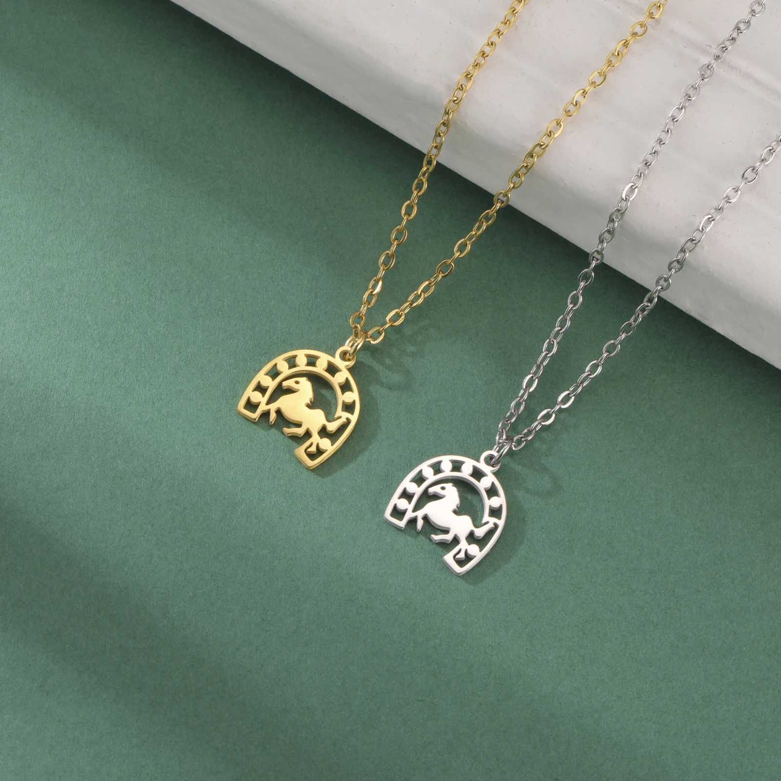 U-shaped horse animal pendant necklace stainless steel womens horseshoe neck chain animal jewelry Valentines Day party gift Y251227