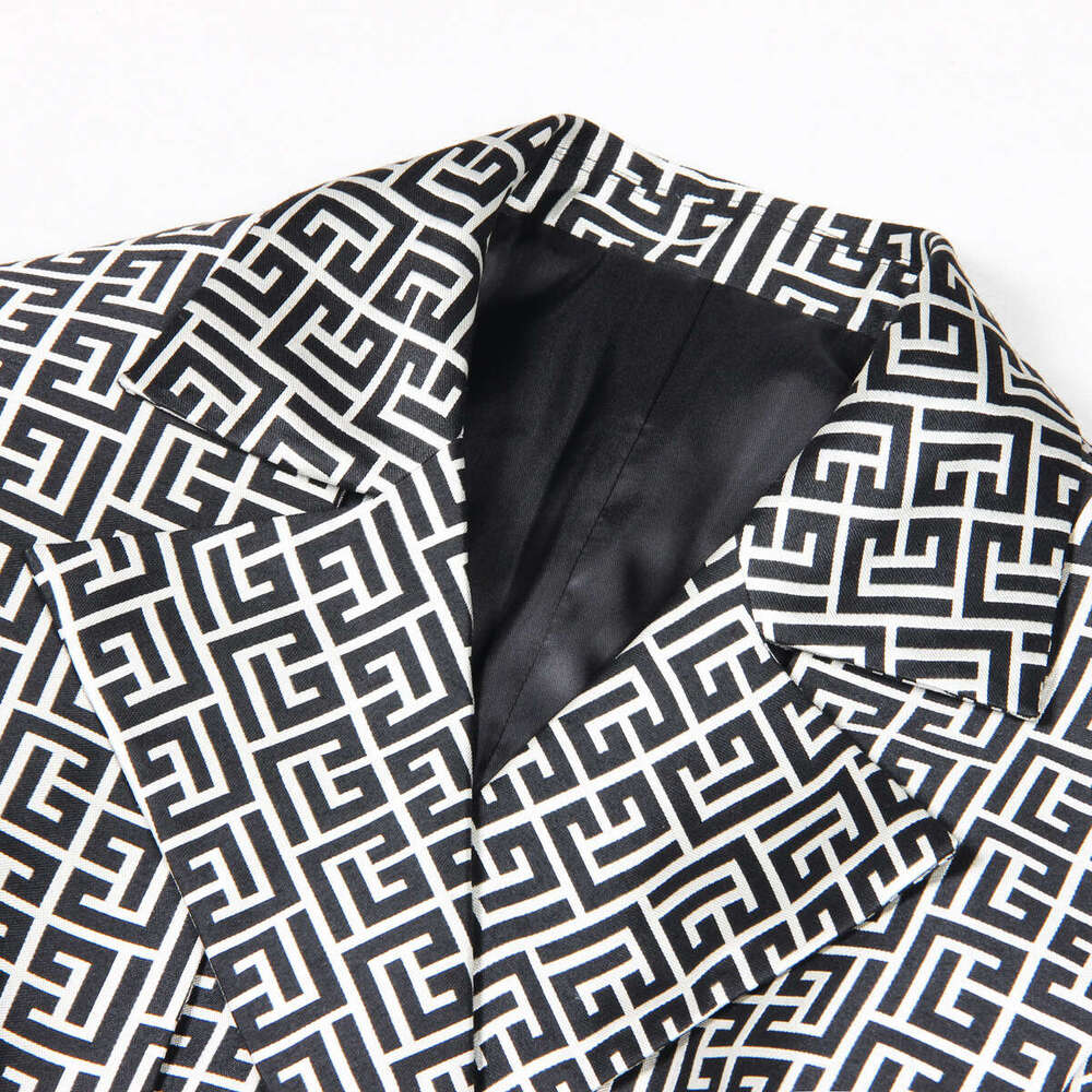 HIGH STREET Newest Fall Winter 2023 Designer Women's Lion Buttons Geometrical Monogram Jacquard Belted Trench OverCoat